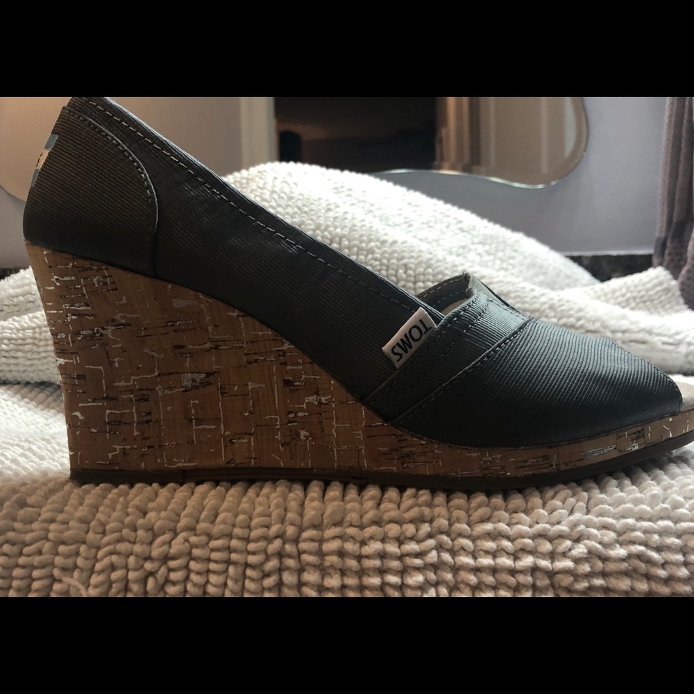 Toms wedge espadrilles- charcoal gray.